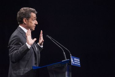 Nicolas Sarkozy samedi, devant les militants de Sens commun.