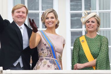 La reine Maxima et le roi Willem-Alexander des Pays-Bas, avec la princesse Laurentien,  à La Haye le 15 septembre 2015