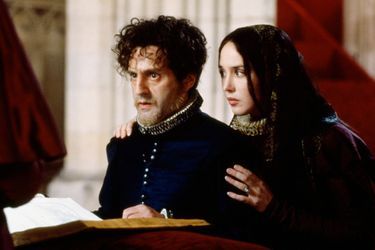 Isabelle Adjani et Daniel Auteuil (en Henri IV) dans « La Reine Margot » de Patrice Chéreau en 1994 