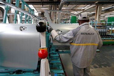 Un employé de Renault à l&#039;usine de Flins (image d&#039;illustration).