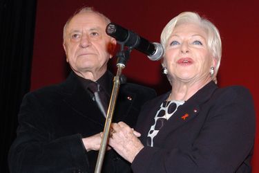 Pierre Bergé et Line Renaud lors du 10e anniversaire de l'association «Ensemble contre le sida», le 21 janvier 2004.