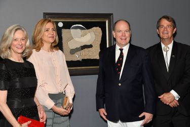 L'infante Cristina d'Espagne et le prince Albert II de Monaco à l'exposition Dali à Monaco, le 5 juillet 2019