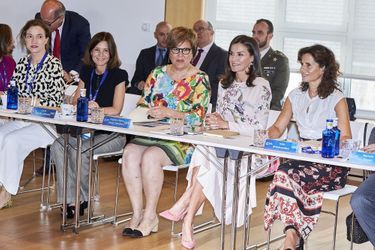 La reine Letizia d'Espagne à un sommet sur la recherche sur le cancer à Madrid, le 8 juillet 2019