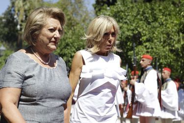 Vlasia Pavlopoulou, l&#039;épouse du président grec, et Brigitte Macron, jeudi.