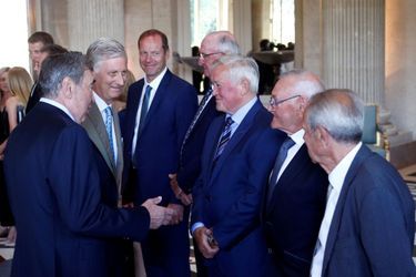Le roi des Belges Philippe avec Eddy Merckx à Bruxelles, le 5 juillet 2019