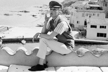 Saint-Tropez, 1962 : Jeanne Moreau alors qu&#039;elle incarnait Catherine, l&#039;héroïne du film &quot;Jules et Jim&quot;, de François Truffaut.