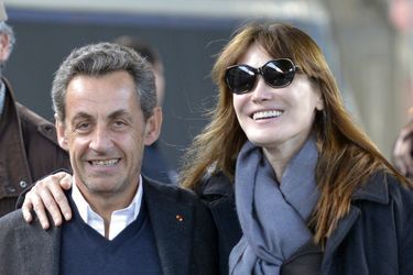 Nicolas Sarkozy et Carla Bruni à la gare de l'Est en mars dernier. 