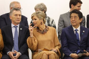 La reine Maxima des Pays-Bas avec Mauricio Macri et Shinzo Abe à Osaka, le 29 juin 2019
