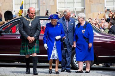 La reine Elizabeth II et le prince Charles à Edimbourg, le 29 juin 2019