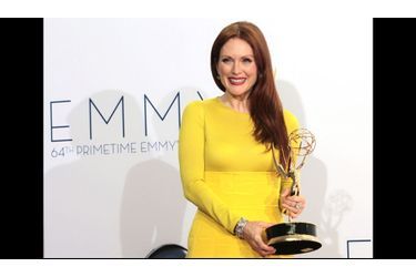 L'actrice a emporté le trophée du meilleur rôle féminin dans un téléfilm pour "Game Change", dans lequel elle incarne Sarah Palin.