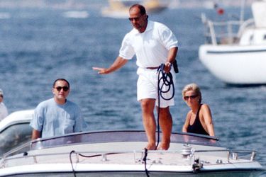 Lady Diana avec Dodi Al-Fayed à Saint-Tropez en juillet 1997