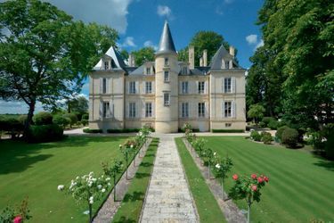 Le délicieux petit château Pichon-Longueville Comtesse de Lalande, à Pauillac. On y produit l’un des très grands crus du Médoc.
