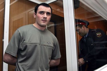 Nur-Pashi Kulaev, le seul terroriste survivant du groupe qui avait attaqué l’école de Beslan, lors de son procès en mai 2006.