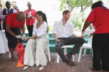 Rihanna et la Prince Harry luttent contre le Sida