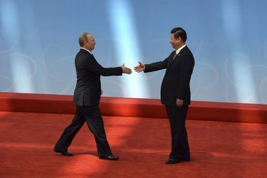Le président russe Vladimir Poutine et le président chinois Xi Jinping, en mai dernier, au moment de la signature d'un accord historique sur le gaz.