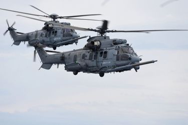 Des hélicoptères Caracal de l&#039;armée de l&#039;air française.