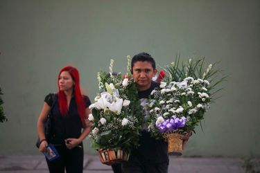 Les corps d'Oscar Alberto Martinez et de sa fille Valeria, morts noyés en tentant de rejoindre les Etats-Unis en traversant le Rio Grande, ont été rapatriés au Salvador, où ils seront enterrés.