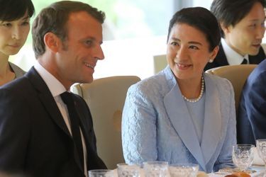 Emmanuel Macron et l'impératrice Masako. 