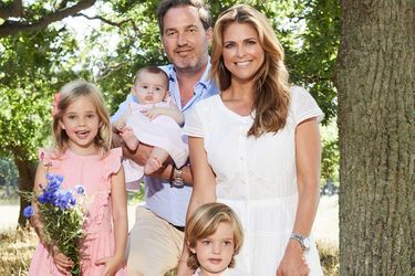 La princesse Madeleine de Suède avec son mari Christopher O'Neill et leurs trois enfants à Solliden. Photo diffusée le 2 août 2018