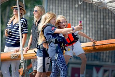 La princesse Alexia des Pays-Bas et ses cousines Luana et Zaria au Sail Amsterdam, le 22 août 2015
