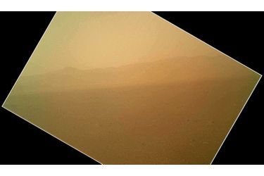 Voici la première image en couleur prise par "Curiosity" de la planète Mars.