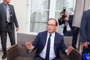 François Hollande face à la presse au Festival dAngoulême.