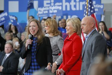 Hillary et Chelsea Clinton, en janvier 2016.