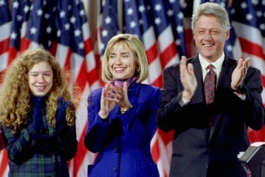 Hillary, Bill et Chelsea Clinton, en novembre 1992.