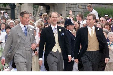 Le prince Edward et ses frères les princes Charles et Andrew à Windsor, le 19 juin 1999