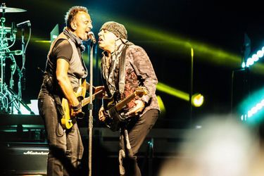 Bruce Springsteen et Steve Van Zandt, lundi soir à l'Accorhotel Arena de Paris.