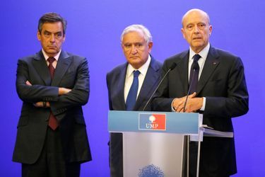 Le triumvirat à la tête de l'UMP, François Fillon, Jean-Pierre Raffarin et Alain Juppé, le 8 juillet dernier.