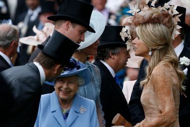 La reine Maxima des Pays-Bas avec la reine Elizabeth II, le prince William et Kate Middleton au Royal Ascot, le 18 juin 2019
