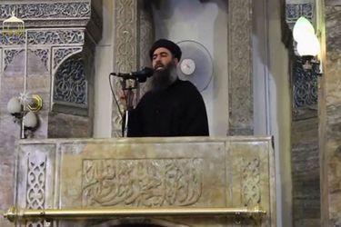 L&#039;homme se présentant comme Abou Bakr al-Baghdadi sur la vidéo.