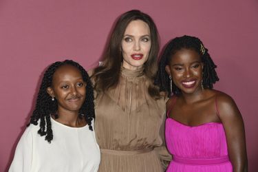 Zahara Jolie-Pitt, Angelina Jolie et Amanda Gorman à la soirée «Power of Women Presented by Lifetime» organisée par le magazine «Variety» à Beverly Hills le 30 septembre 2021