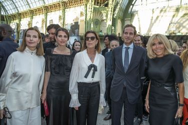 Carole Bouquet, Charlotte Casiraghi, Caroline de Monaco, Andrea Casiraghi et Brigitte Macron à Paris, le 20 juin 2019