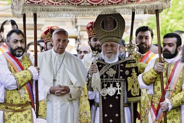 Le pape François et le patriarche suprême et Catholicos de tous les Arméniens, Karekine II, lors de la cérémonie religieuse à Etchmiadzine, le 26 juin