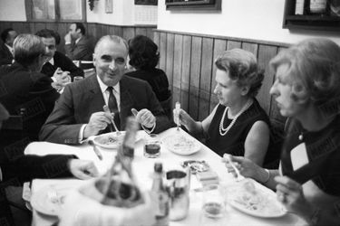 Georges Pompidou et son épouse Claude en voyage à Rome en janvier 1969