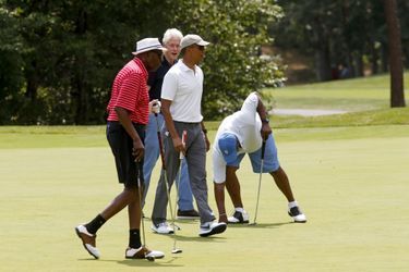 Partie de golf entre Barack Obama et Bill Clinton à Martha&#039;s Vineyard