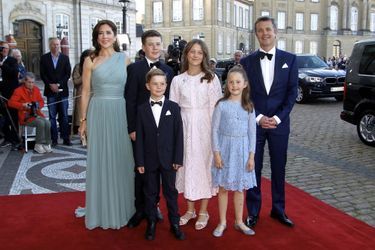 La princesse Mary et le prince Frederik de Danemark avec leurs enfants à Copenhague, le 7 juin 2019