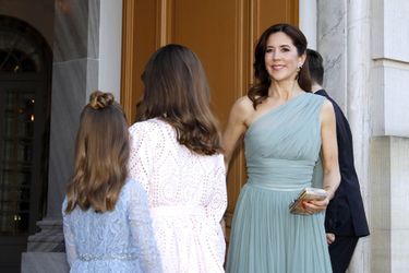 La princesse Mary de Danemark avec ses filles à Copenhague, le 7 juin 2019