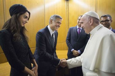 Amal et George Clooney rencontrent le Pape François au Vatican, 2016