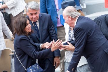 L'ex-roi Juan Carlos d'Espagne avec Anne Hidalgo à la finale de Roland-Garros à Paris, le 9 juin 2019
