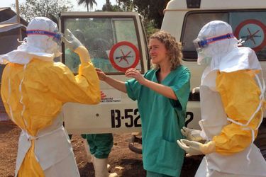 Medecins sans frontières tente de contenir l&#039;épidémie Ebola. 
