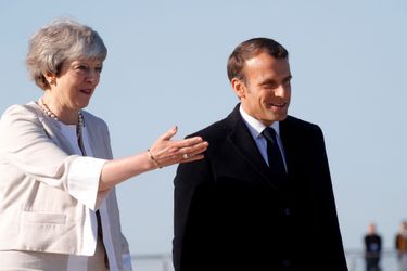 Theresa May et Emmanuel Macron à&nbsp;Ver-sur-Mer.&nbsp;