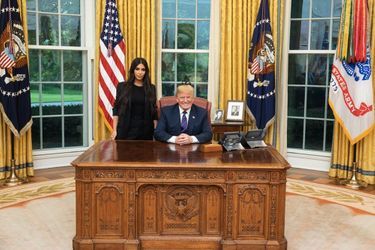 Kim Kardashian et Donald Trump dans le bureau ovale, le 30 mai 2018.
