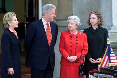 La reine Elizabeth II avec le président des Etats-Unis Bill Clinton aux Etats-Unis, le 14 décembre 2000