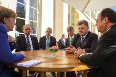 Les dirigeants allemand, russe, ukrainien et français – Angela Merkel, Vladimir Poutine, Petro Porochenko et François Hollande – réunis le 2 octobre 2015 à Paris pour trouver une issue au conflit ukrainien.