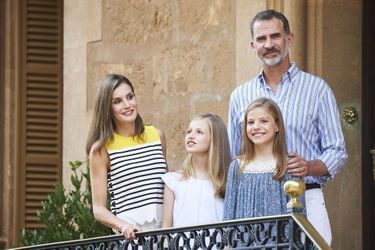 Les princesses Leonor et Sofia avec leurs parents à Palma de Majorque le 31 juillet 2017