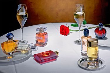 Une sélection de parfums pour le premier rendez-vous amoureux. Remerciement hôtel Bristol, 112, rue du Faubourg-Saint-Honoré, 75008 Paris