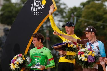 Le podium du Tour de France, le Colombien Uran, 2e, le vainqueur du Tour de France Froome et le Français Bardet, 3e.